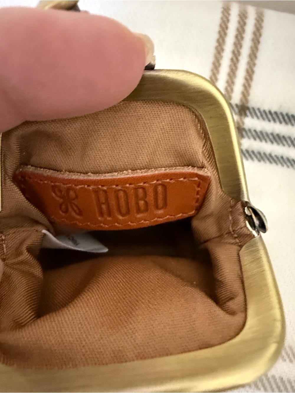 HOBO Run Frame Pouch with Ivory Metallic Finish (Retired Color) Rare - Picture 6 of 10
